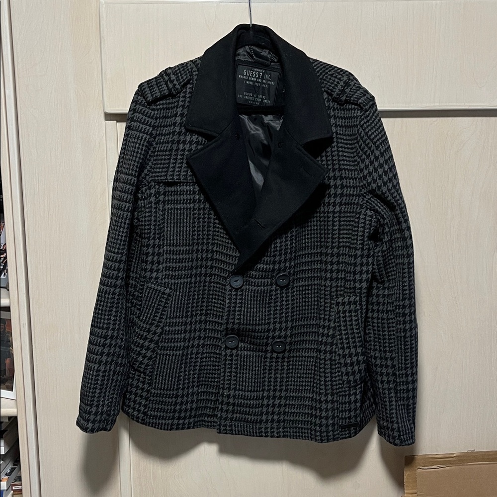 GUESS Jacket - Picture 6 of 6